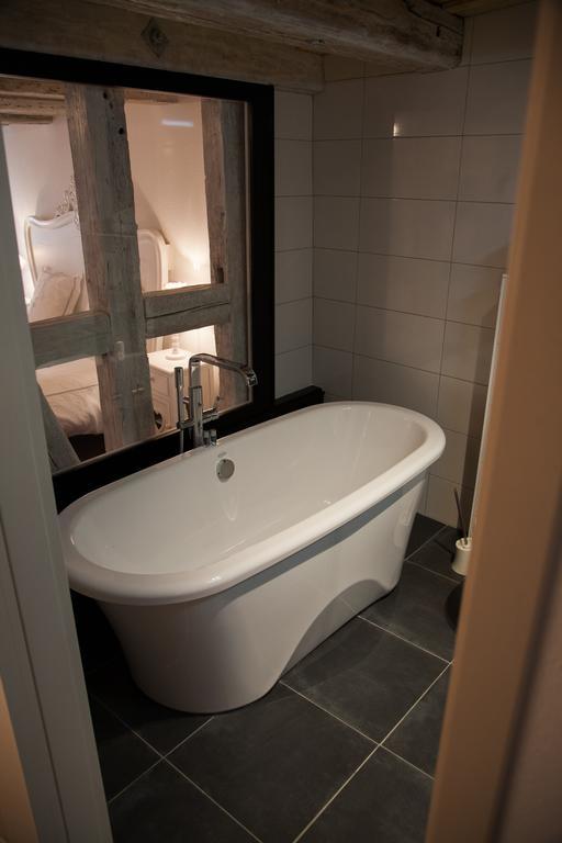 Chambre Le Hupsa Pfannala Saint-Hippolyte  Rum bild