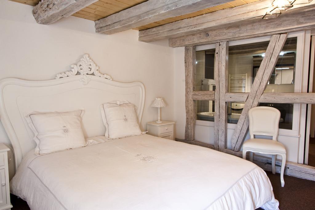 Chambre Le Hupsa Pfannala Saint-Hippolyte  Rum bild